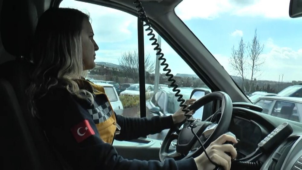 Nevşehir'in ilk ve tek kadın ambulans şoförü oldu