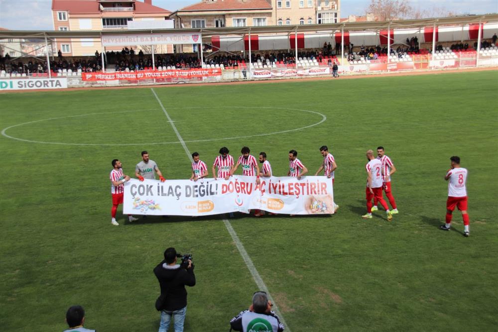 Nevşehir BelediyeSpor'dan Maç Öncesi Seremonide Anlamlı Pankart